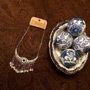 New with tag handmade necklace